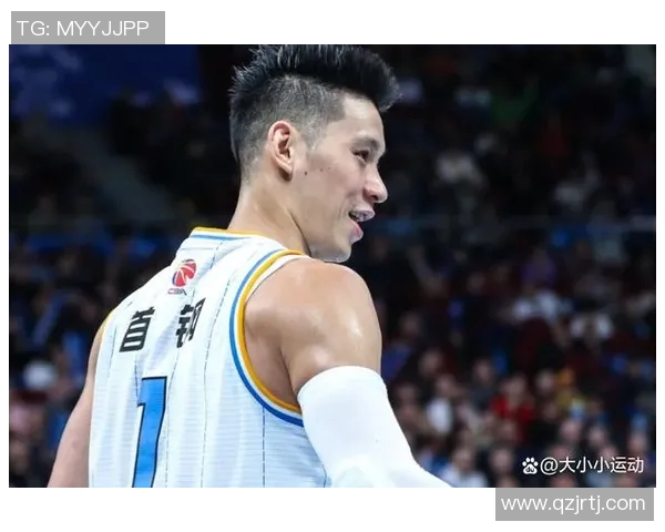 林书豪现身南京大学校园参加篮球互动活动,受到学生热情欢迎 林书豪现身南京大学校园参加篮球互动活动,受到学生热情欢迎