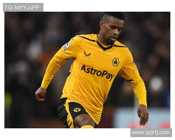 曼联宣布签下新后卫，引发球迷热议