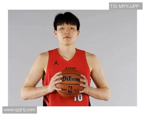 周琦首次入选NBA全明星周末,成为首位华裔球员 周琦首次入选NBA全明星周末,成为首位华裔球员