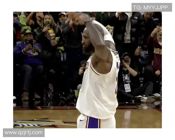 詹皇关键时刻猛攻拯救湖人