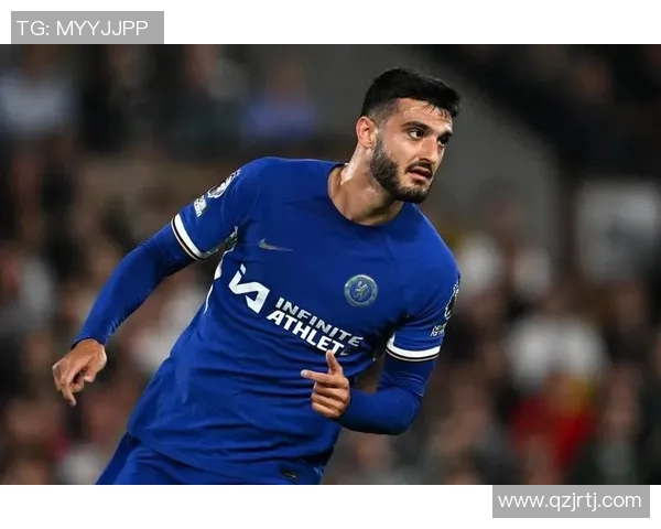 切尔西宣布签下意大利前锋因西涅，助力进攻实力提升